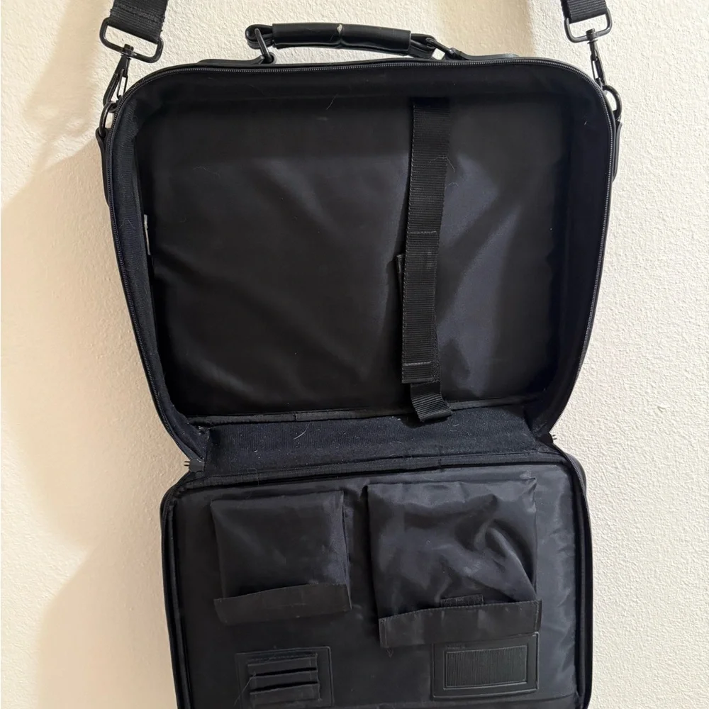 SUMDEX High Quality Thick Black Leather Shoulder Travel Laptop Messenger Bag
